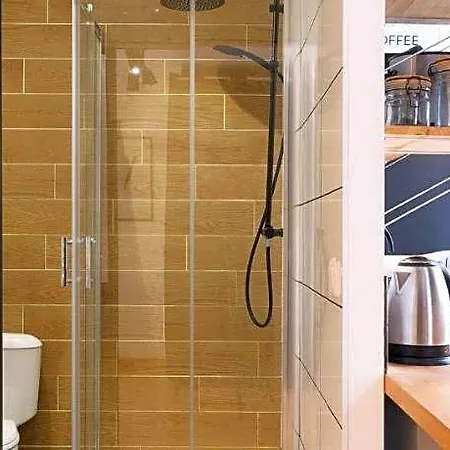 Independantes Toutes Equipees Hyper Centre B&B 낭시